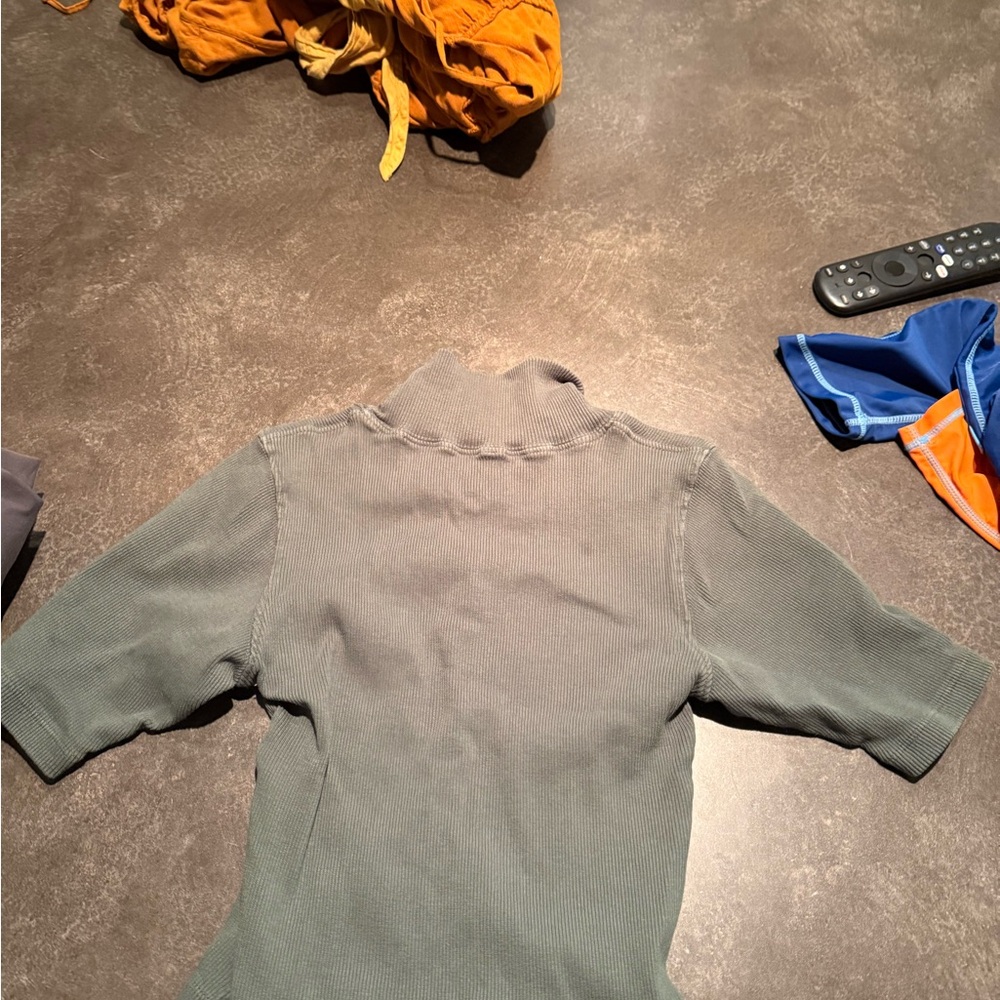 Big Bud Press Gray Women's Top